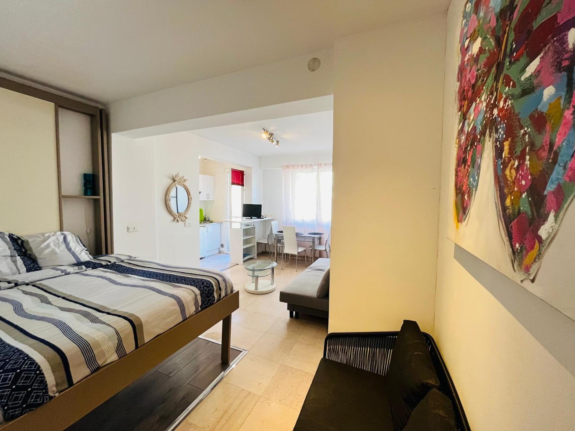 Grand Studio De 30 M2 Promenade Des Anglais Nice Buitenkant foto